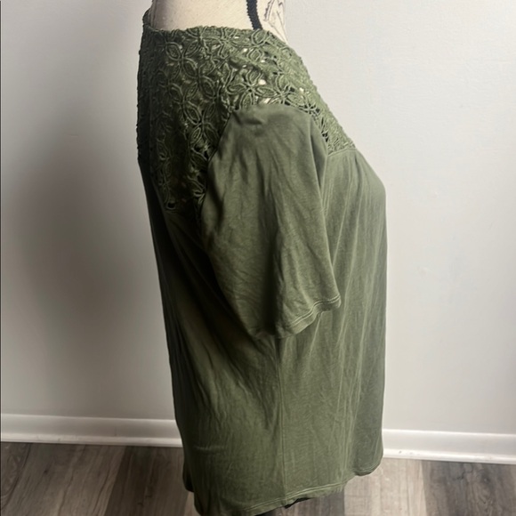 Olive Green Short Sleeve Blouse - Picture 6 of 13